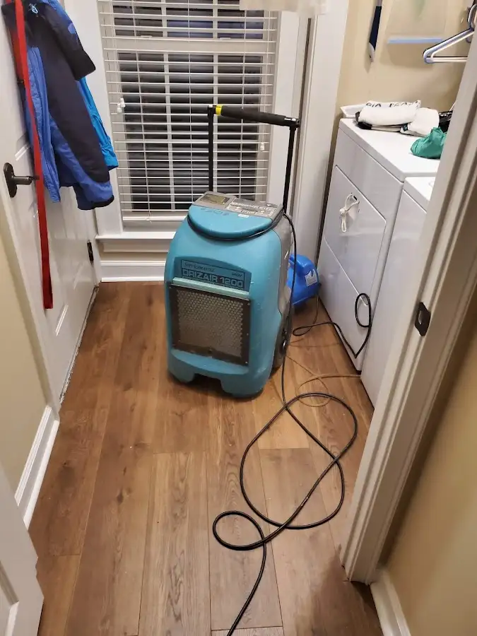 Commercial dehumidifier deployed for Crawl Space Restoration in New Bern